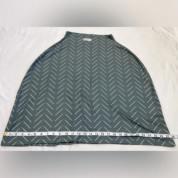 Itzy Ritzy Mom Boss 4-in-1 Carseat, Shopping Cart, or Breastfeeding Cover, Scarf - Picture 9 of 16